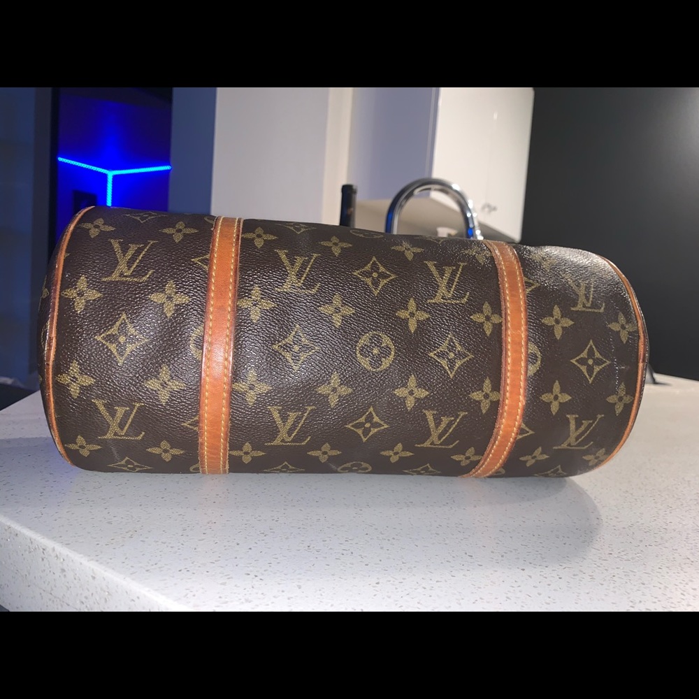 LOUIS VUITTON
Monogram Papillon 26 - Picture 5 of 14